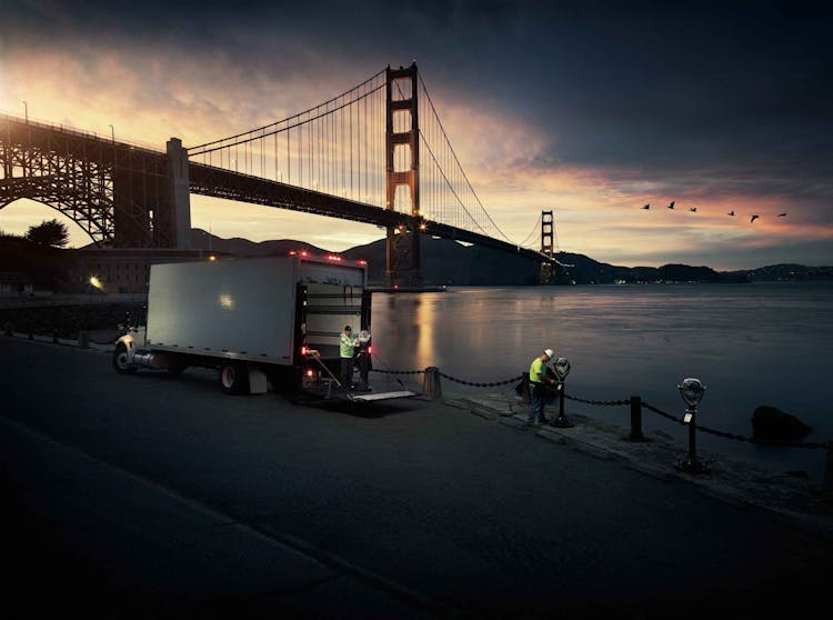 Hiab Secures Huge Order for WALTCO Tail Lifts in the US