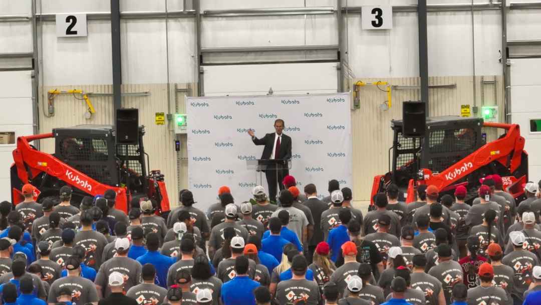 Kubota Starts SVL75-3 Production in Kansas