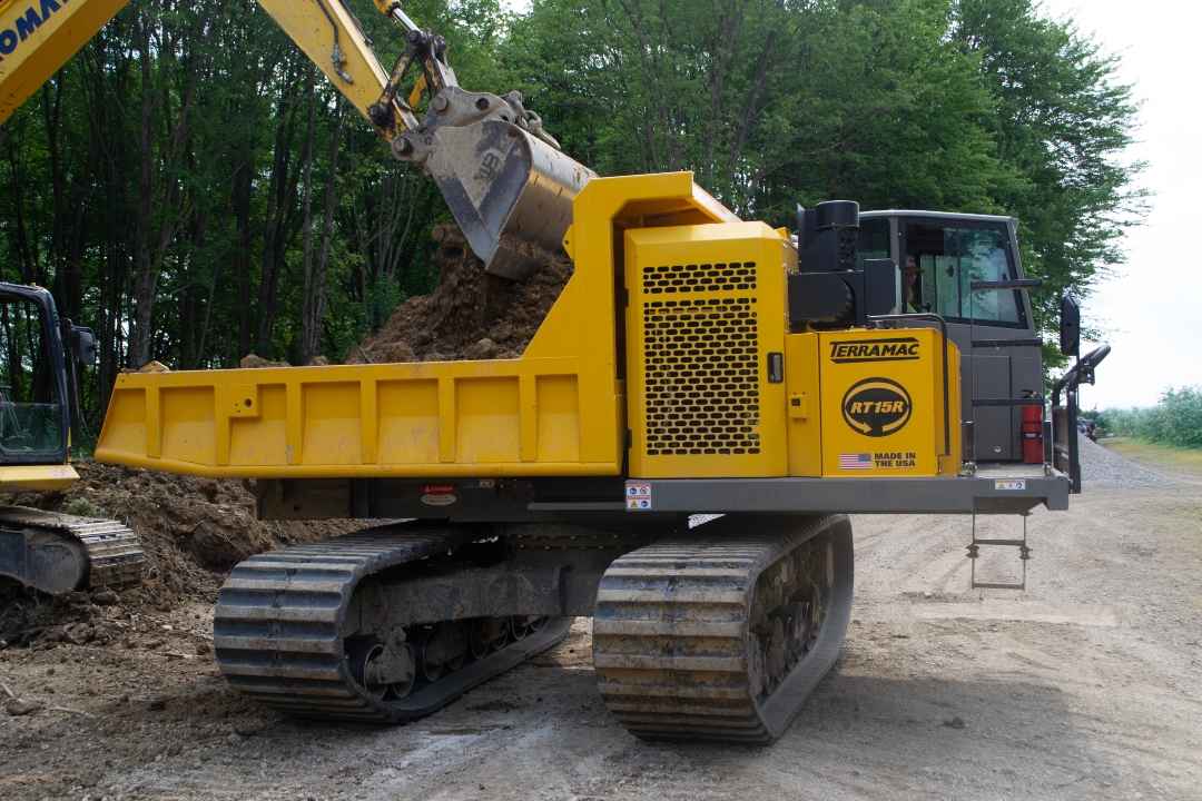 Terramac Introduces RT15R Rotating Crawler Carrier