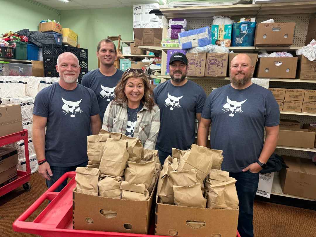 Bobcat Employees Contribute 2,000 Volunteer Hours